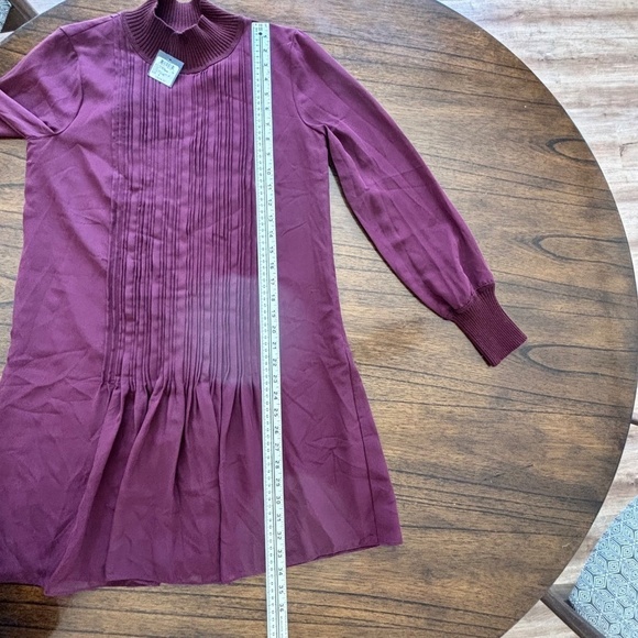 Club Monaco NWT pin tuck ribbed dress burgundy size 4 - Picture 15 of 16